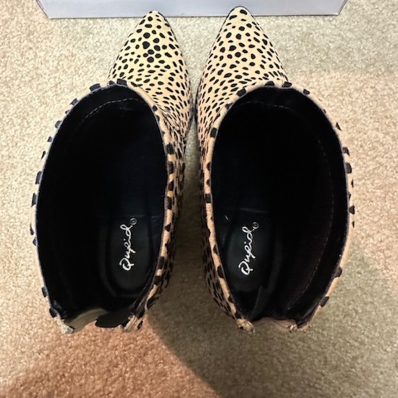 NIB QUPID LEOPARD CHEETAH FAUX FUR SHORT BOOTIE SIZE 6 - Picture 6 of 6